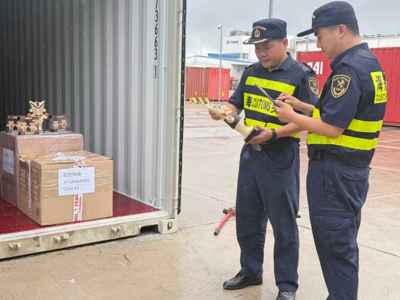 今年前三季度經&ldquo;錢凱-上海&rdquo;海運航線進出口貨物達15.4萬噸